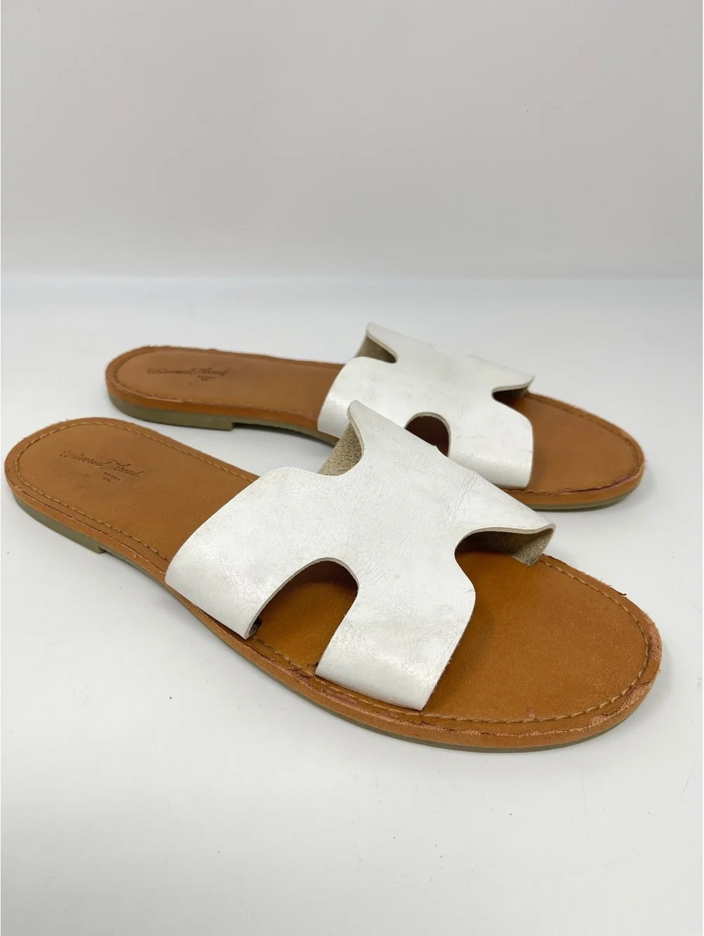 Universal Thread Womens White H Band Cutout Slide Sandals Flat Shoes Size 9.5